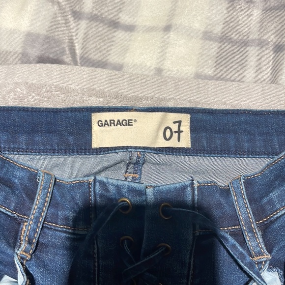 Lace up high rise skinny jeans - Picture 2 of 5